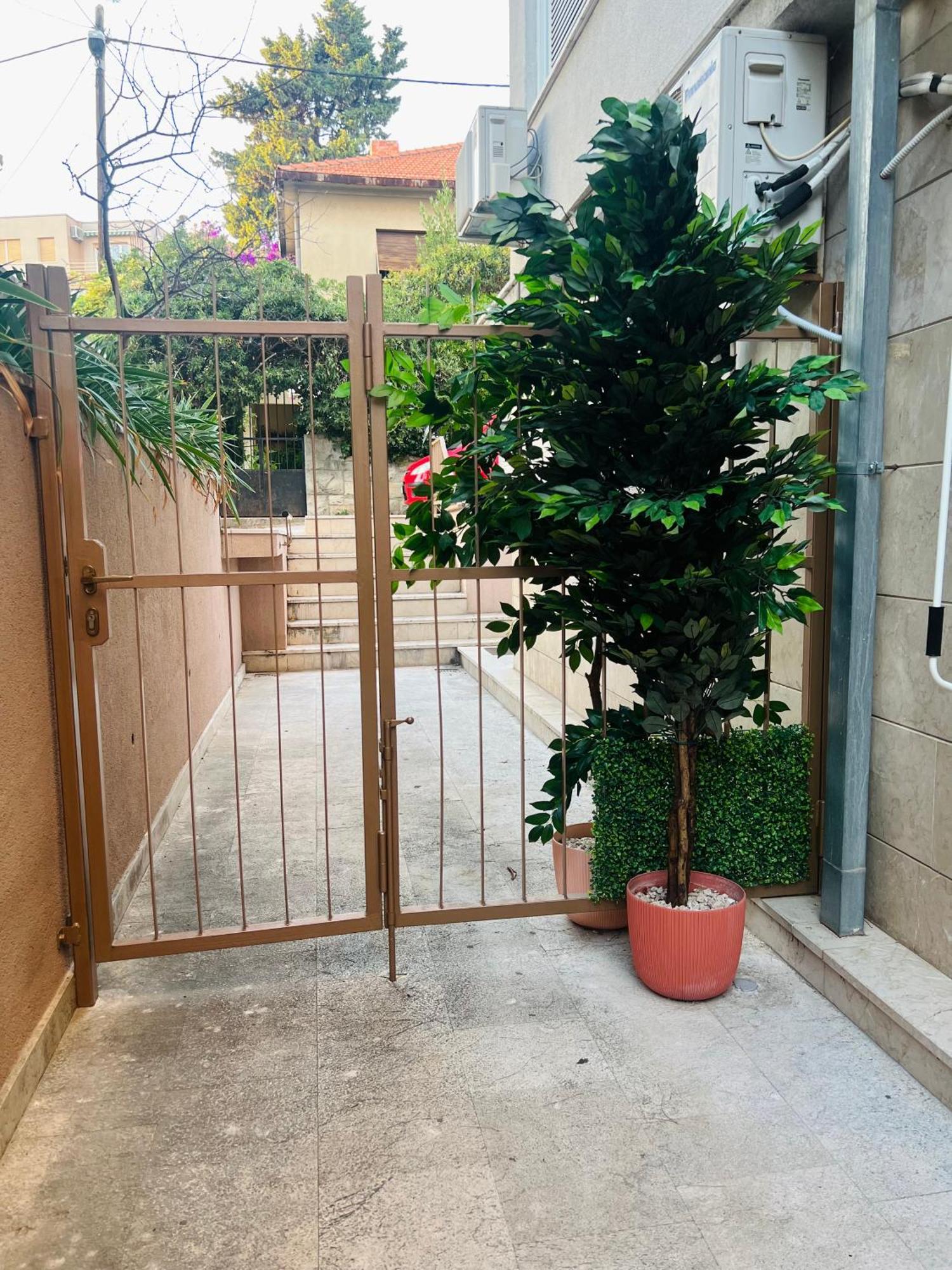 Central Moon Apartment No.2 Split Exterior foto